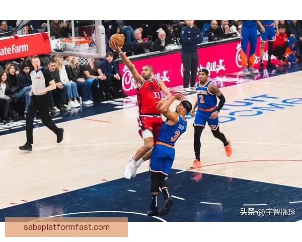 尼克斯场外风波升级 A史密斯与哈特公开对峙直言高层与自己关系密切
